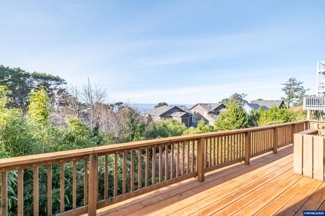 4641 SW Coast Av, Lincoln City, OR 97367