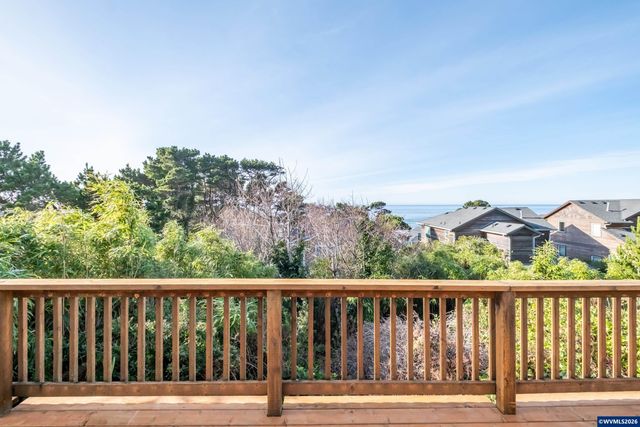 4641 SW Coast Av, Lincoln City, OR 97367