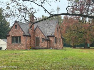 5204 W Bancroft Street, Toledo, OH 43615