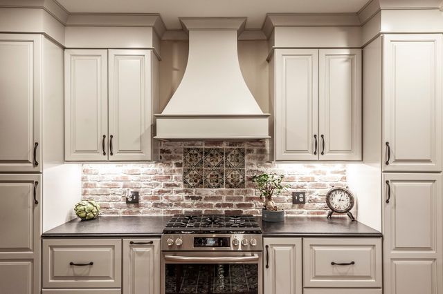 104 Carriage Way, Hendersonville, TN 37075