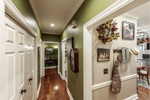 104 Carriage Way, Hendersonville, TN 37075