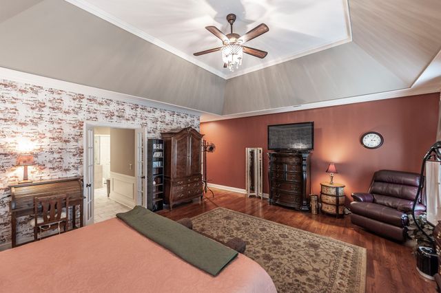 104 Carriage Way, Hendersonville, TN 37075