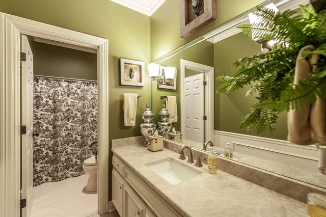 104 Carriage Way, Hendersonville, TN 37075