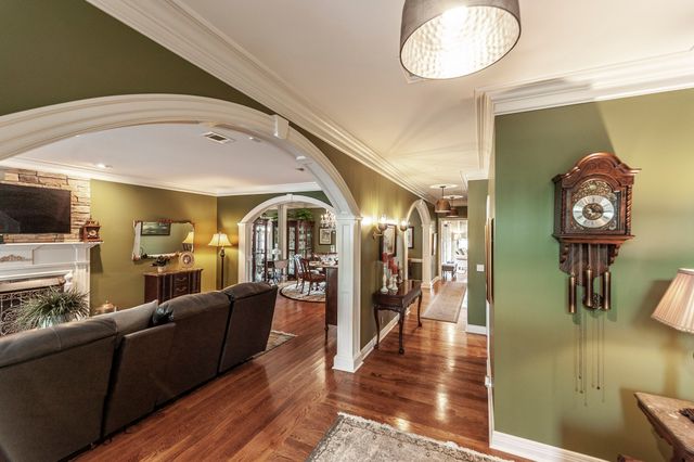 104 Carriage Way, Hendersonville, TN 37075