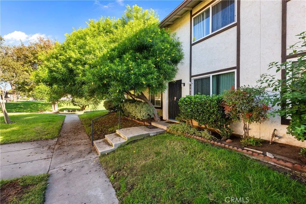 10185 Peaceful Court, Santee, CA 92071