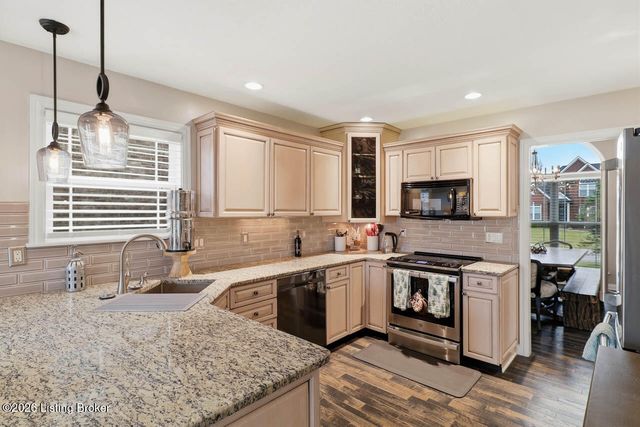 13810 Fancy Gap Dr, Louisville, KY 40299