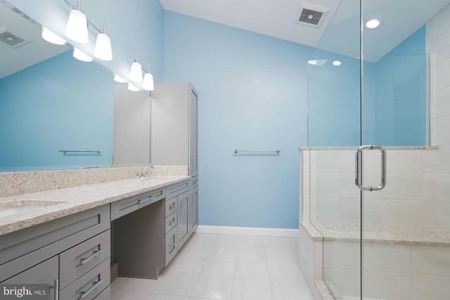 28 STERLING CT, Rockville, MD 20850