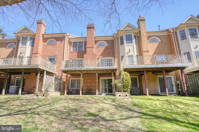 28 STERLING CT, Rockville, MD 20850