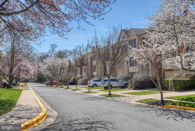 28 STERLING CT, Rockville, MD 20850