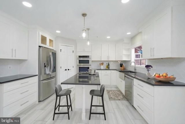 28 STERLING CT, Rockville, MD 20850