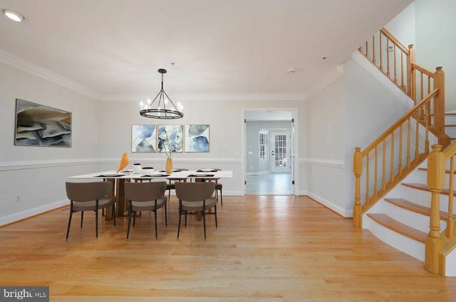 28 STERLING CT, Rockville, MD 20850