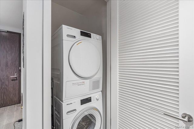 133-36 37th Avenue 5E, Flushing, NY 11354