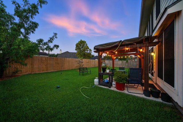 6714 Village Bridge Drive, Humble, TX 77346