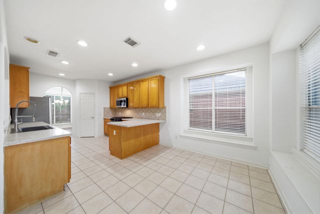 6714 Village Bridge Drive, Humble, TX 77346