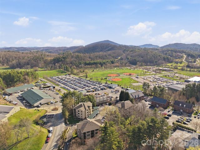 155 Gateway Drive 102, Boone, NC 28607