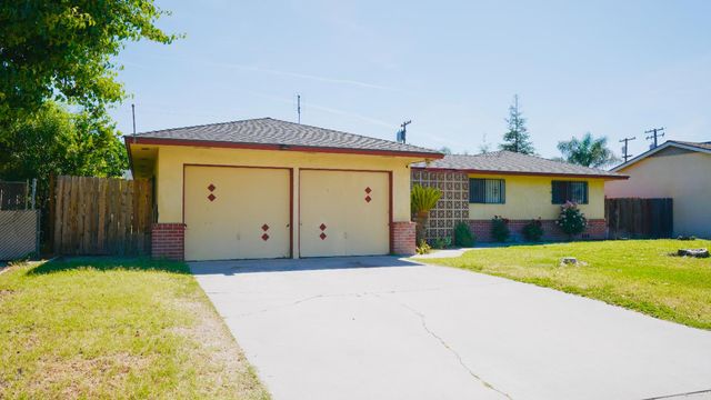 414 S 4th Street, Kerman, CA 93630
