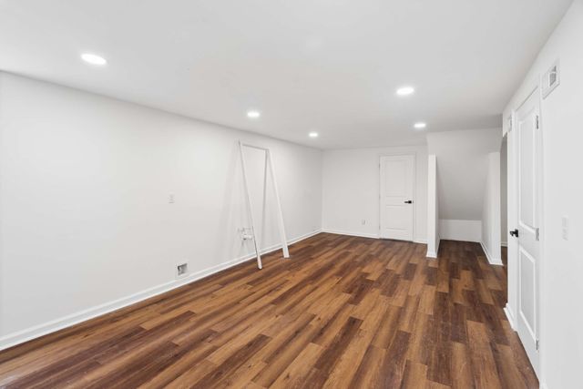 2402 Buchanan St, Nashville, TN 37208