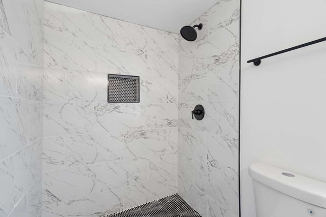 2402 Buchanan St, Nashville, TN 37208