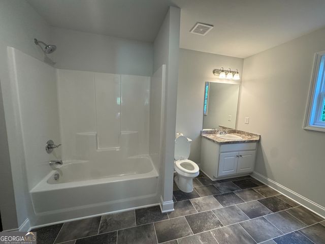 892 Belmont Park Drive, Commerce, GA 30529