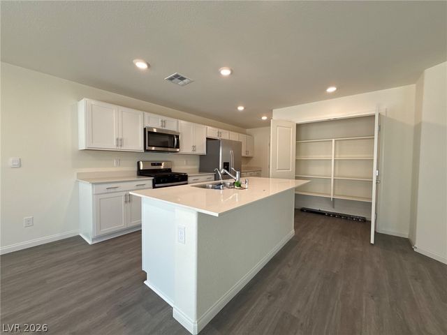 10415 Ricordi Lane, Las Vegas, NV 89117