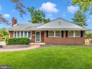 8921 N WESTLAND DRIVE, Gaithersburg, MD 20877
