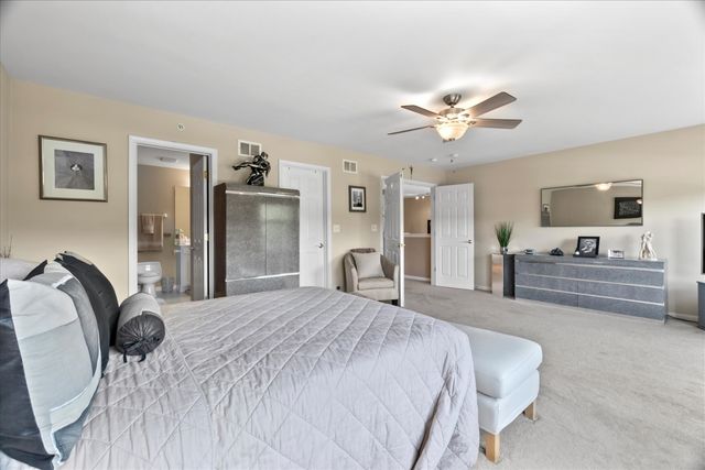 1225 Mallard Lane, Hoffman Estates, IL 60192