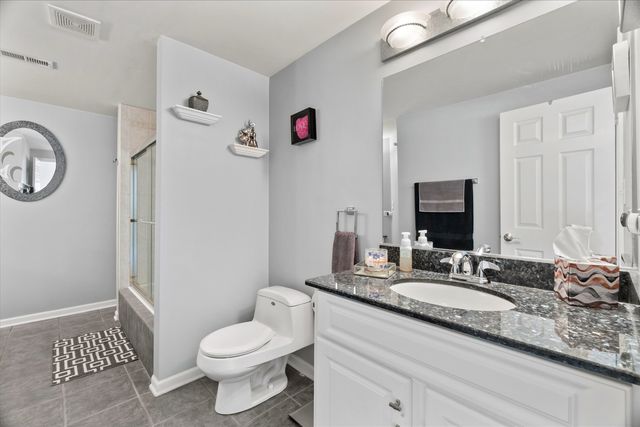 1225 Mallard Lane, Hoffman Estates, IL 60192