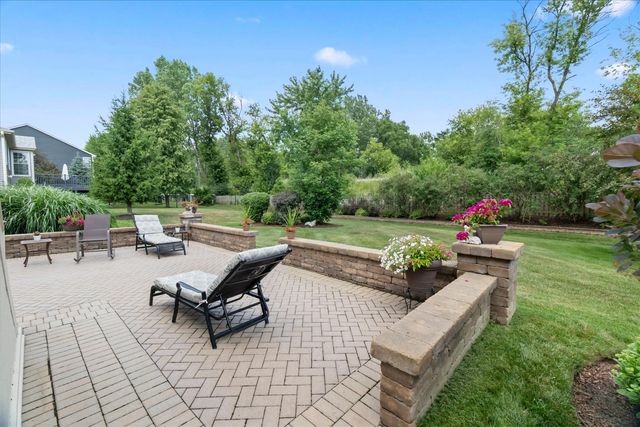 1225 Mallard Lane, Hoffman Estates, IL 60192