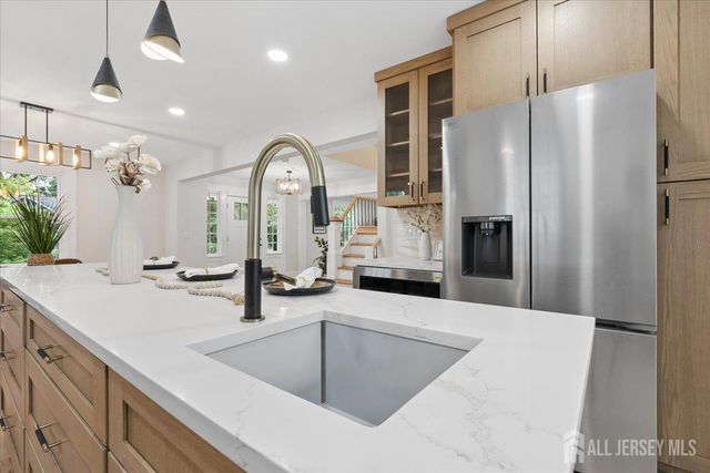 91 Lawrence Avenue, Highland Park, NJ 08904