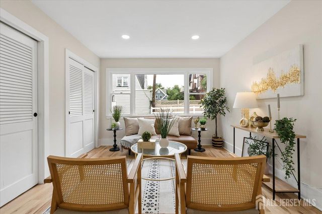 91 Lawrence Avenue, Highland Park, NJ 08904