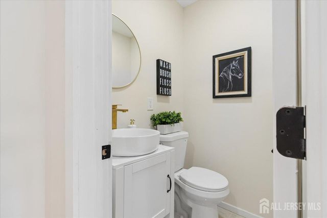 91 Lawrence Avenue, Highland Park, NJ 08904