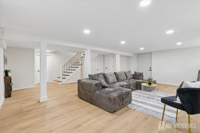 91 Lawrence Avenue, Highland Park, NJ 08904