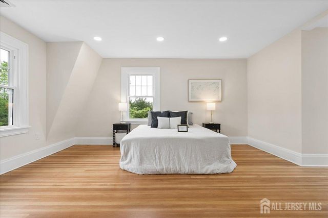 91 Lawrence Avenue, Highland Park, NJ 08904