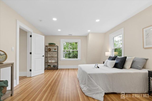 91 Lawrence Avenue, Highland Park, NJ 08904