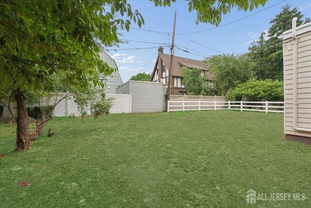 91 Lawrence Avenue, Highland Park, NJ 08904