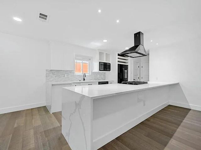 3600 Alexandria DR, Austin, TX 78749