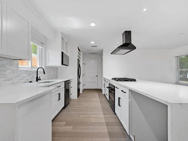 3600 Alexandria DR, Austin, TX 78749