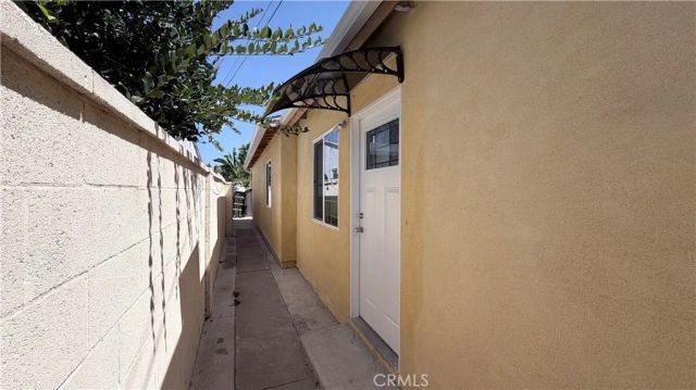20210 Hartland Street, Winnetka, CA 91306