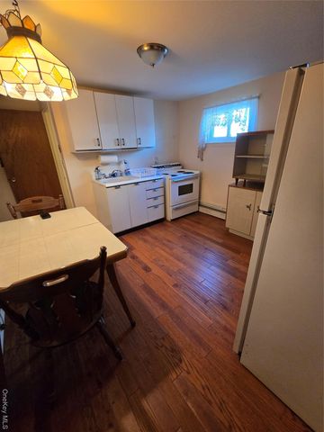 715 McCall Avenue, West Islip, NY 11795