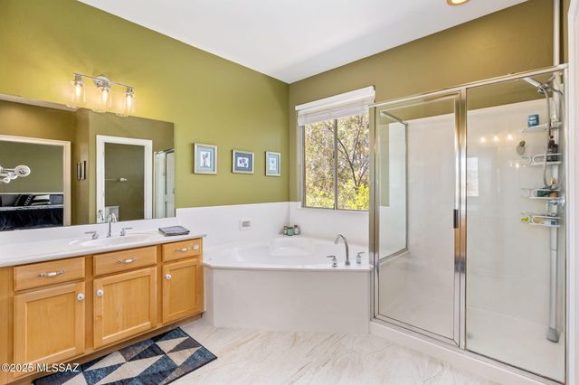 7831 E Solace Place, Tucson, AZ 85750