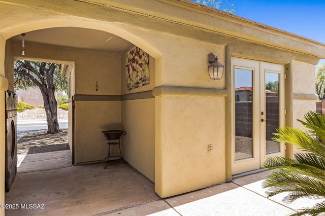 7831 E Solace Place, Tucson, AZ 85750