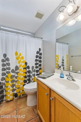 7831 E Solace Place, Tucson, AZ 85750