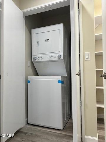 8209 Grenoble Street, Sunland (los Angeles), CA 91040