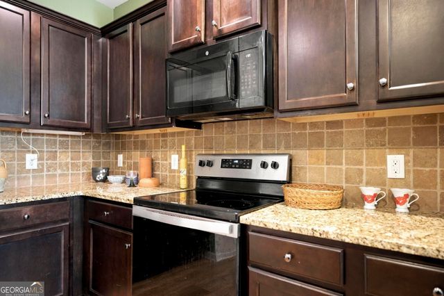 145 Back Cedar Lane, Warner Robins, GA 31093