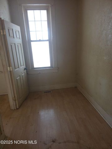 161 Mettler Street, Toledo, OH 43608