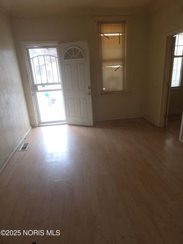 161 Mettler Street, Toledo, OH 43608