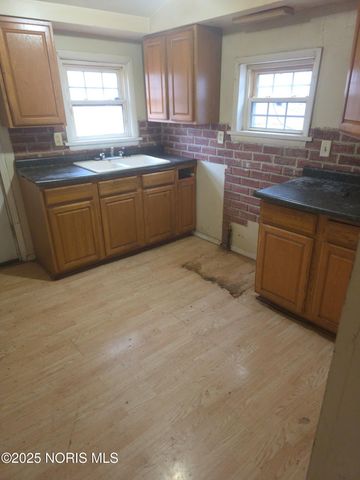 161 Mettler Street, Toledo, OH 43608