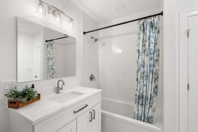 16 Franklin Street 2501, Salem, MA 01970