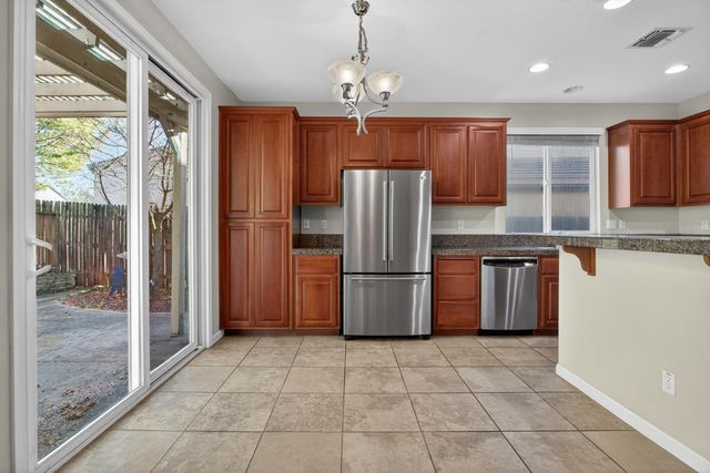 249 Gold King Dr, Valley Springs, CA 95252