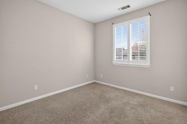 249 Gold King Dr, Valley Springs, CA 95252